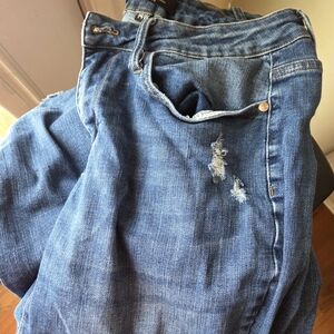 Stylish Blue Distressed Judy Blue Jeans